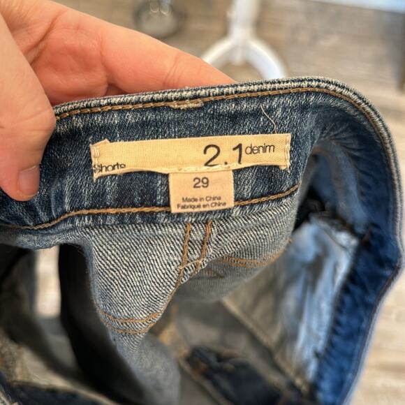 Jean Shorts - Size 29 - Picture 3 of 3